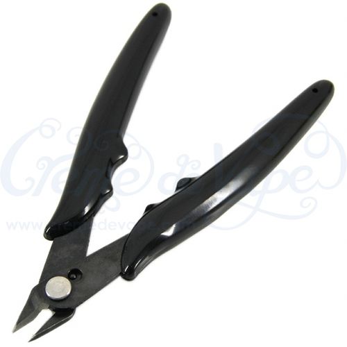 Wire cutters by UD