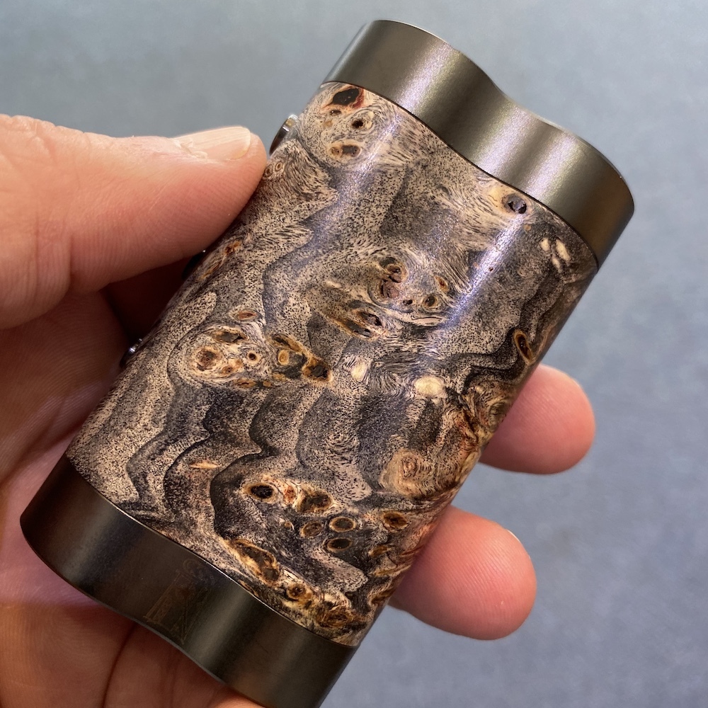 Dicodes Dani Box Stab Wood Cool Coal Edition (V3) - Creme de Vape